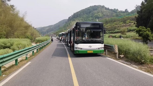 25.4.20马拉松赛事接驳车.jpg